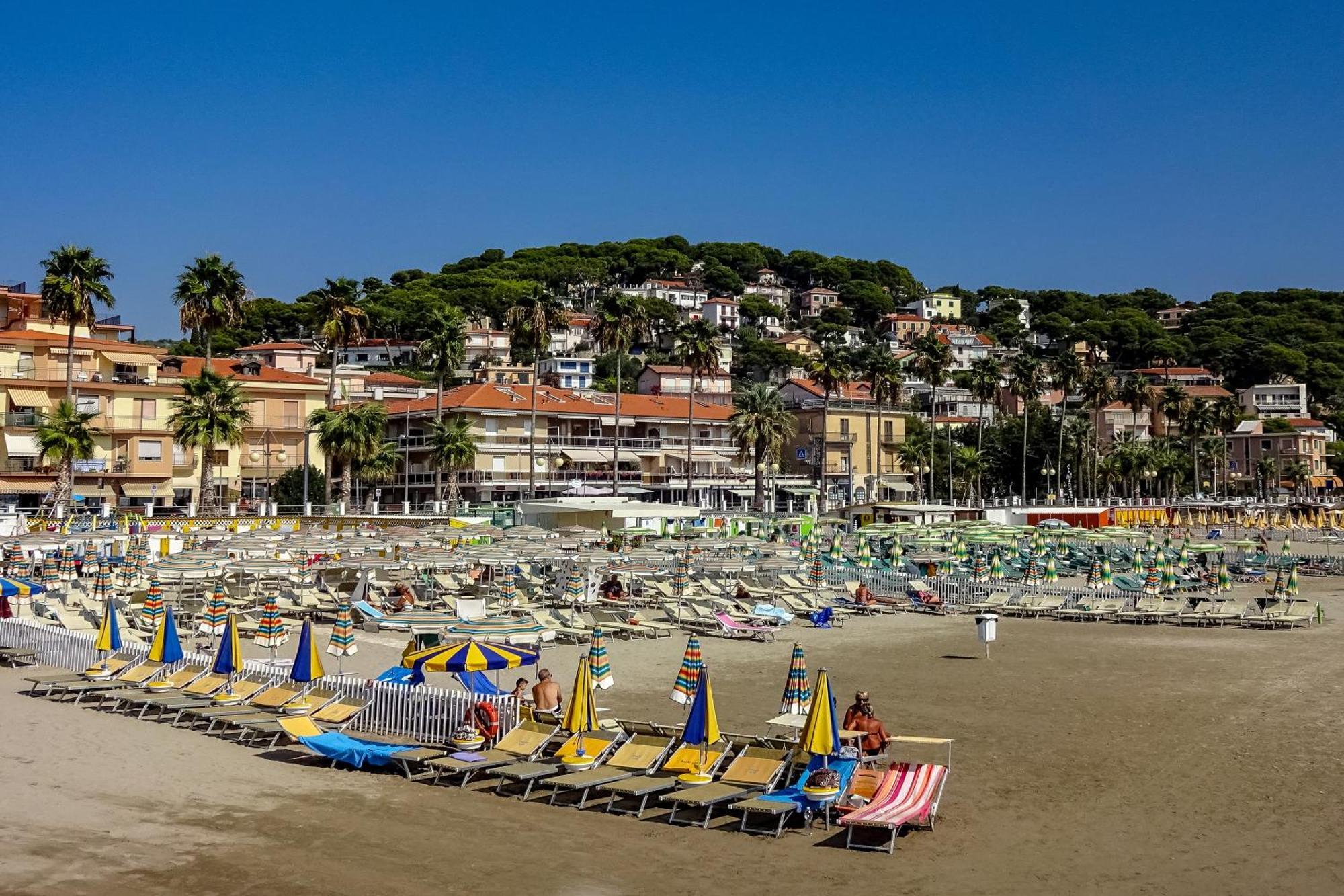 Laigueglia Beach - Happy Rentals Extérieur photo