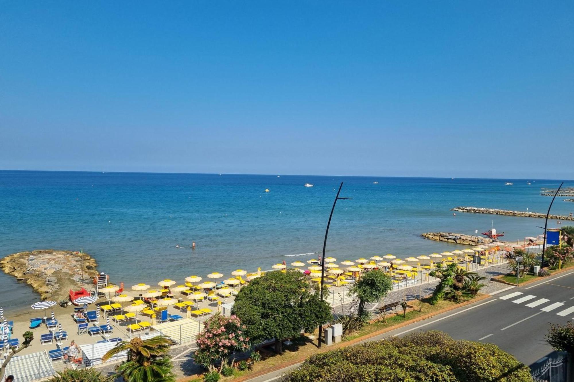 Laigueglia Beach - Happy Rentals Extérieur photo